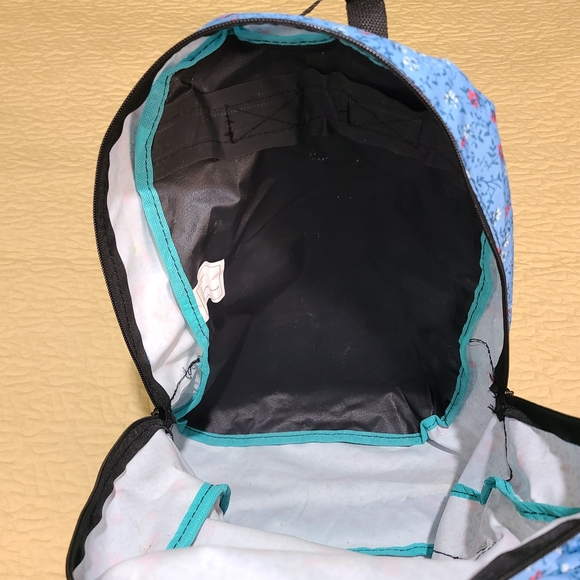 Floral print backpack. - Picture 7 of 9